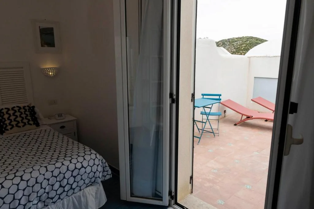 2 Connecting Rooms (2 Adults + 2 Children) — Hotel Chiaia Di Luna