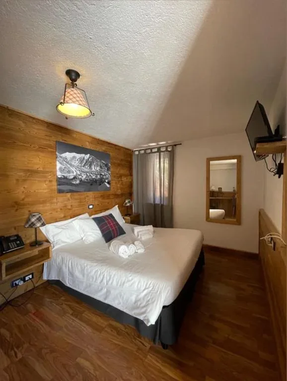 2 Camere Comunicanti — Hotel Coeur Du Village