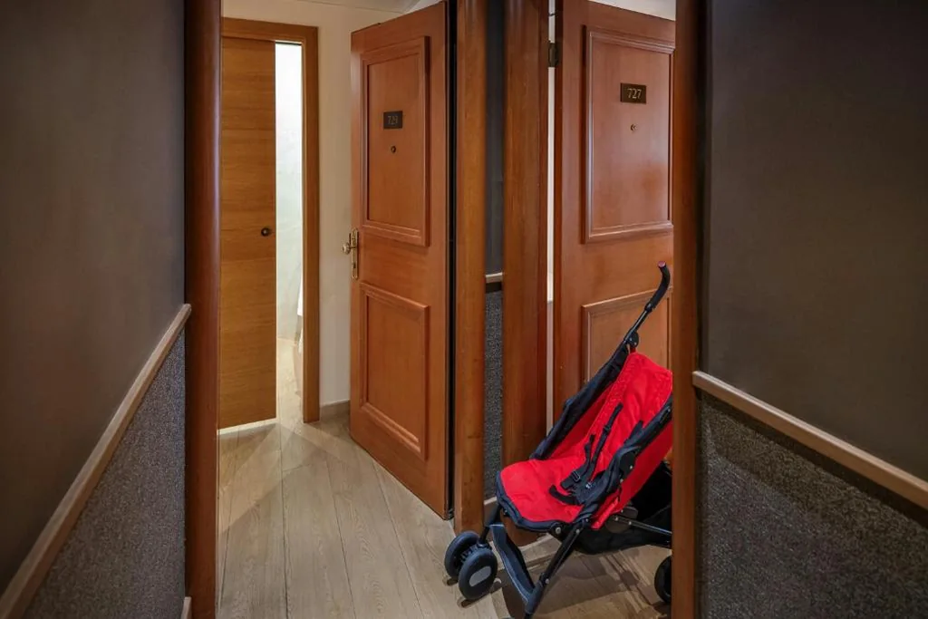 2 Connecting Double Rooms — Starhotels Metropole