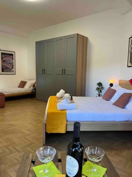 3 FERMATE DAL COLOSSEO – Casa Vacanze Elena – 50 m da METRO GARBATELLA — foto 5