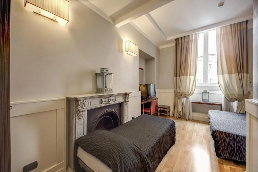 939 Hotel