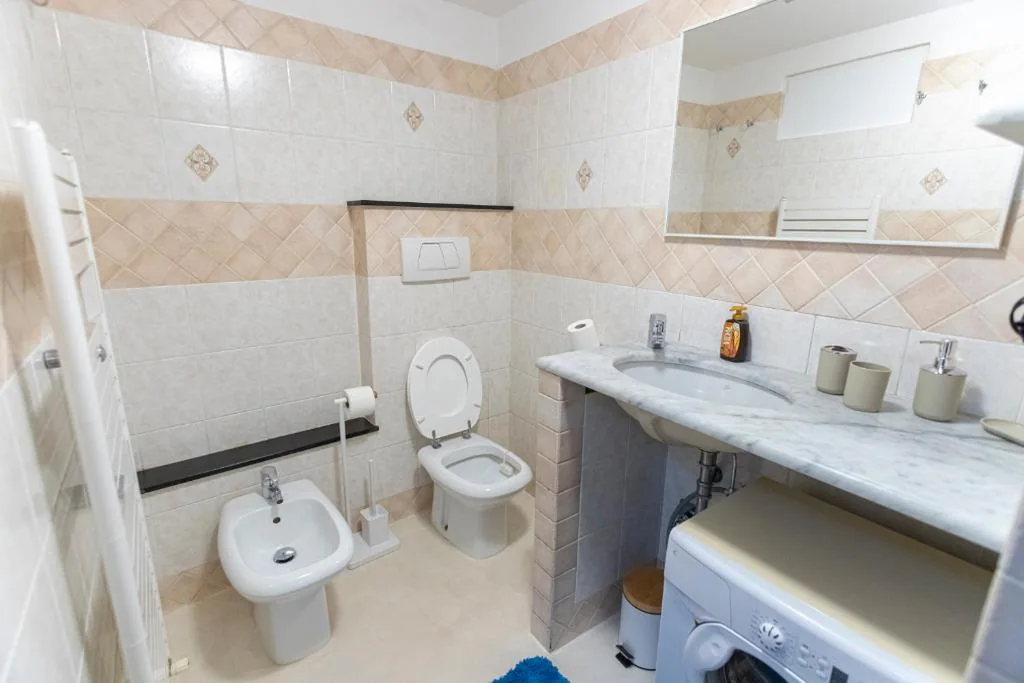 Acquario 1′ ”Family House” Free Wifi & Netflix By TILO Apartment’s — foto 8