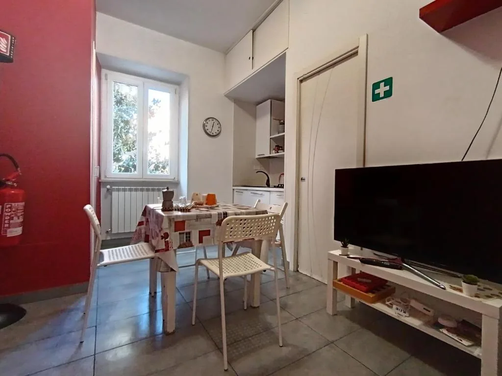 Adriatic Room 50 m dalla stazione Ferroviaria di Ciampino e dalla navetta aeroportuale — foto 5