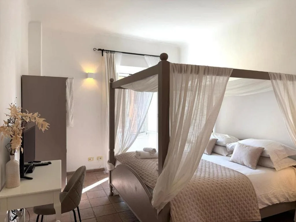 Aenea’s B&B