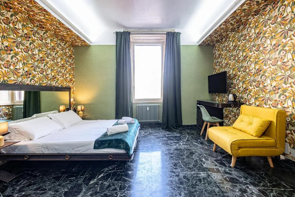 AETIUS 12 Roman Relais