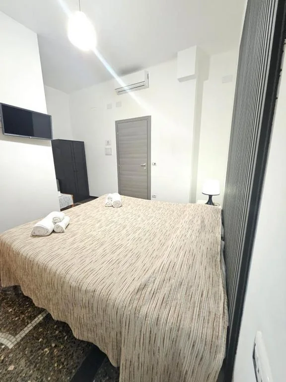 Affittacamere House LeoMar di Sara – Gaslini