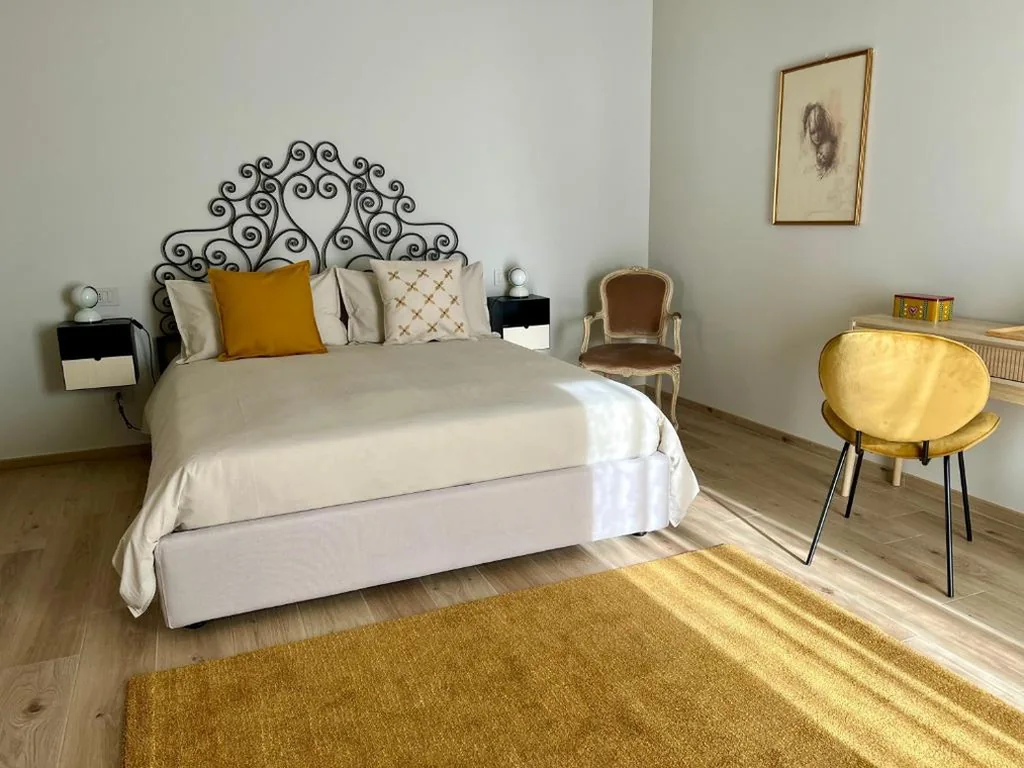 Alba Room 16