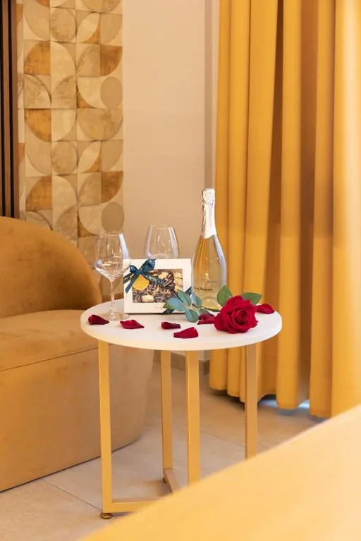 AlbaDea Suites&Jacuzzi — foto 4