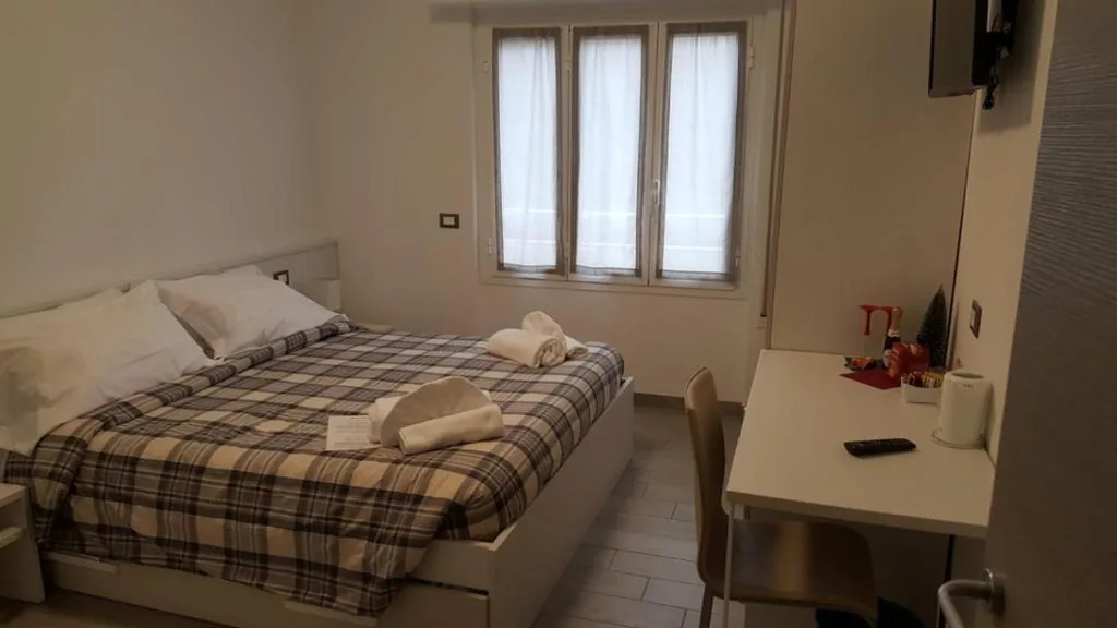 Albergo Aduepassi & Servizio Bike Room
