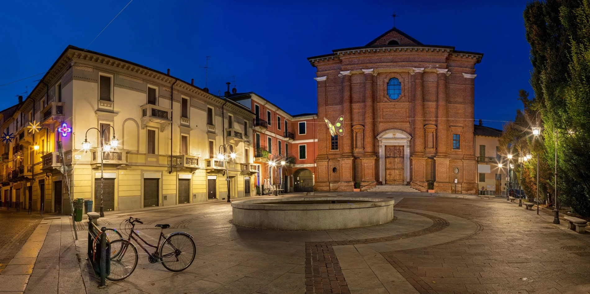Alessandria, con la Cittadella a stella e il centro storico