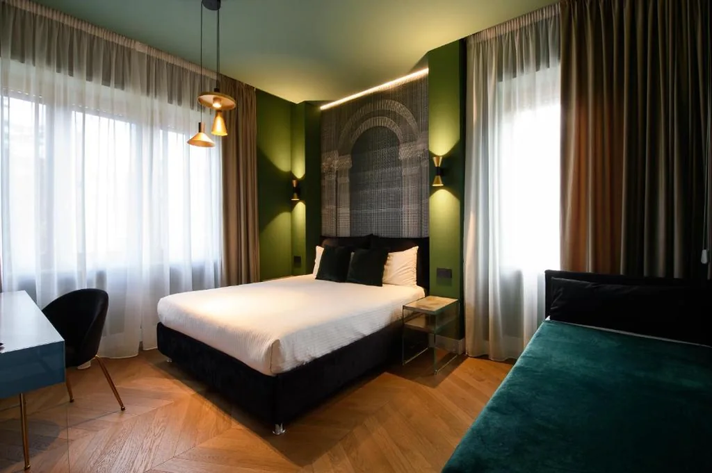 Ami Rooms