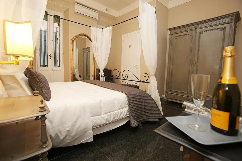 Amica Roma Guest House