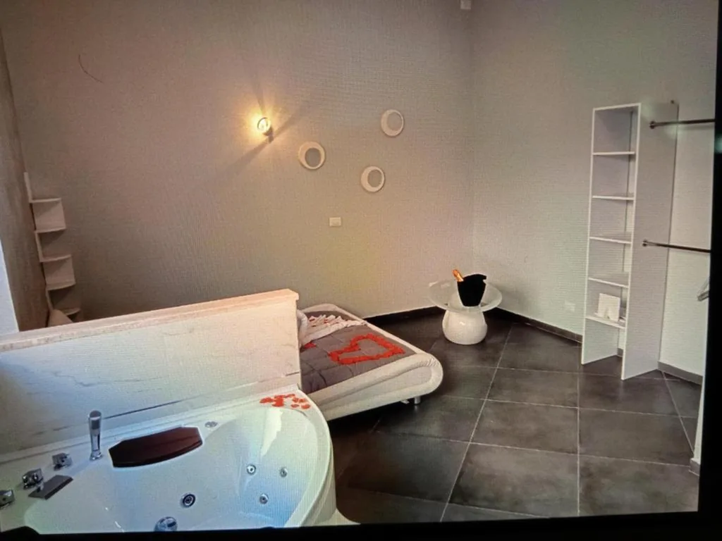 Amos Port-Suite — foto 6