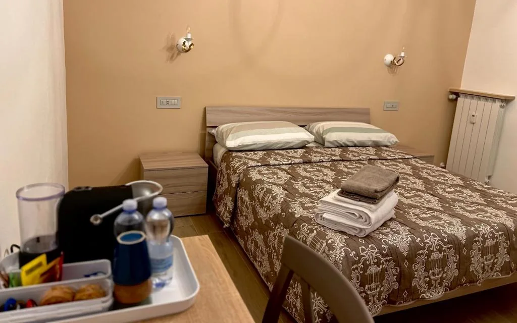 Ampia Camera Matrimoniale — Affittacamere La Quiete