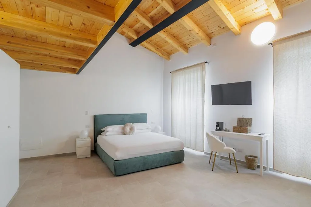 Ampia Camera Matrimoniale — Basco Guest House