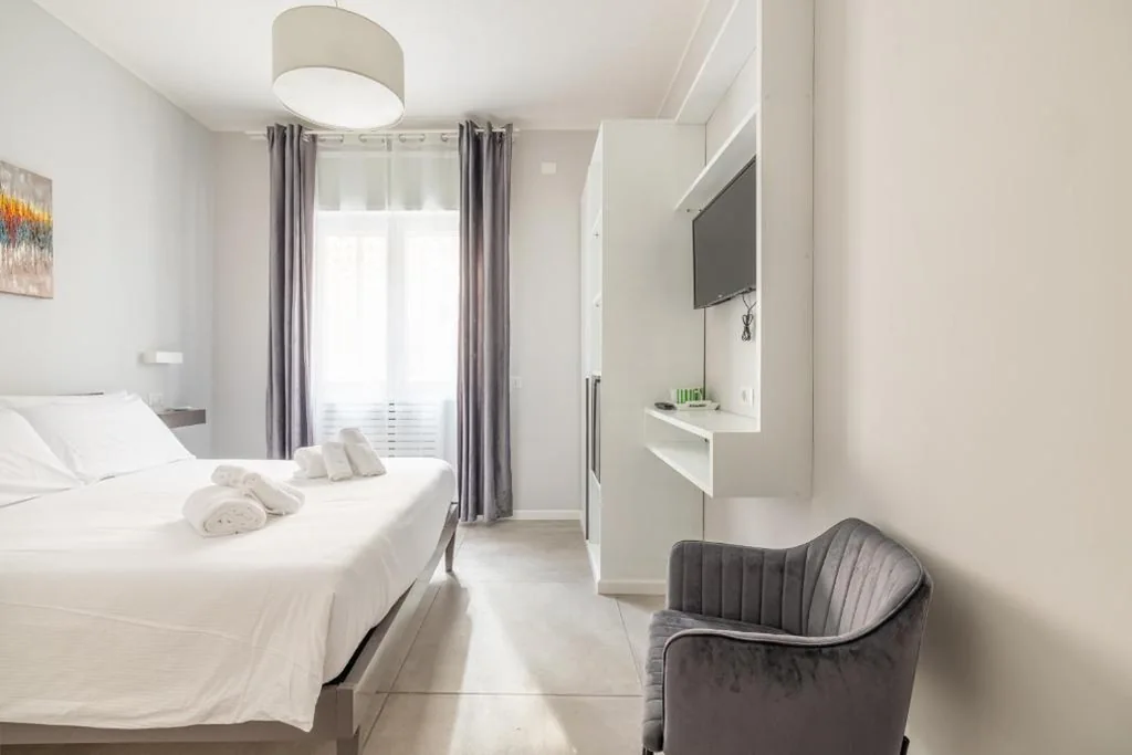 Ampia Camera Matrimoniale — Belli Suites Vatican Rome Guest House