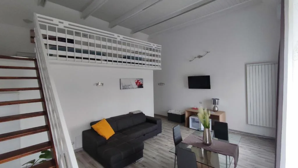 Large Double Room — Casa Ena