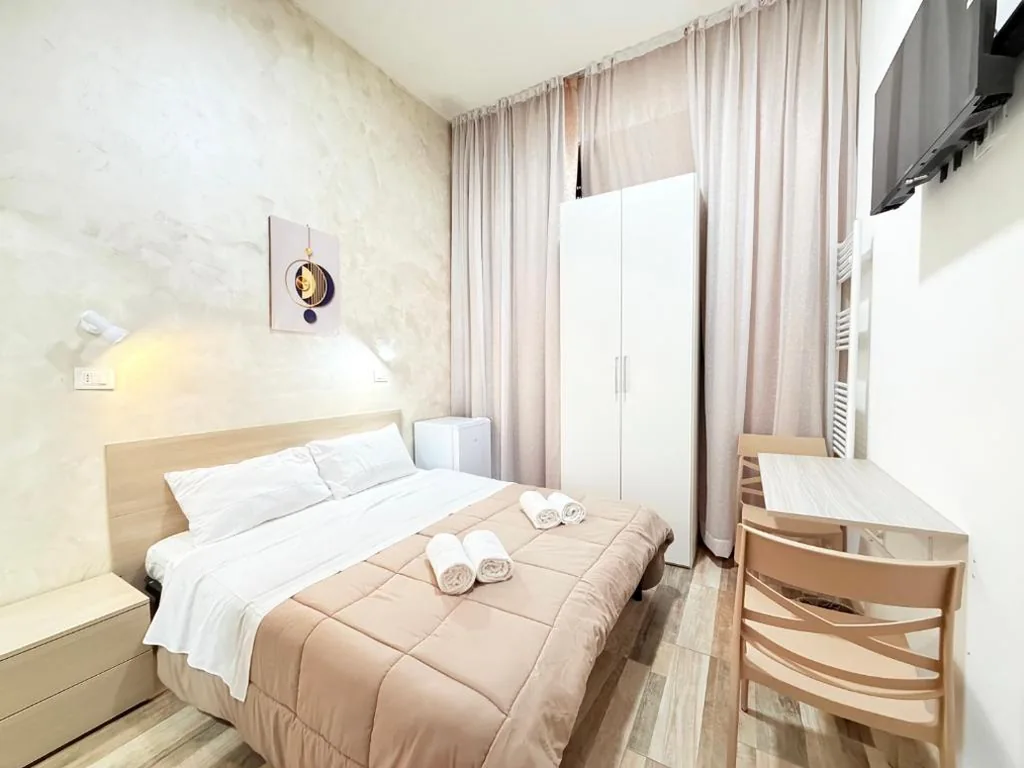 Ampia Camera Matrimoniale — Casa Roxana