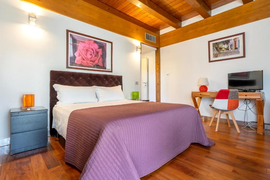 Ampia Camera Matrimoniale — Casale Delle Ronde B&B