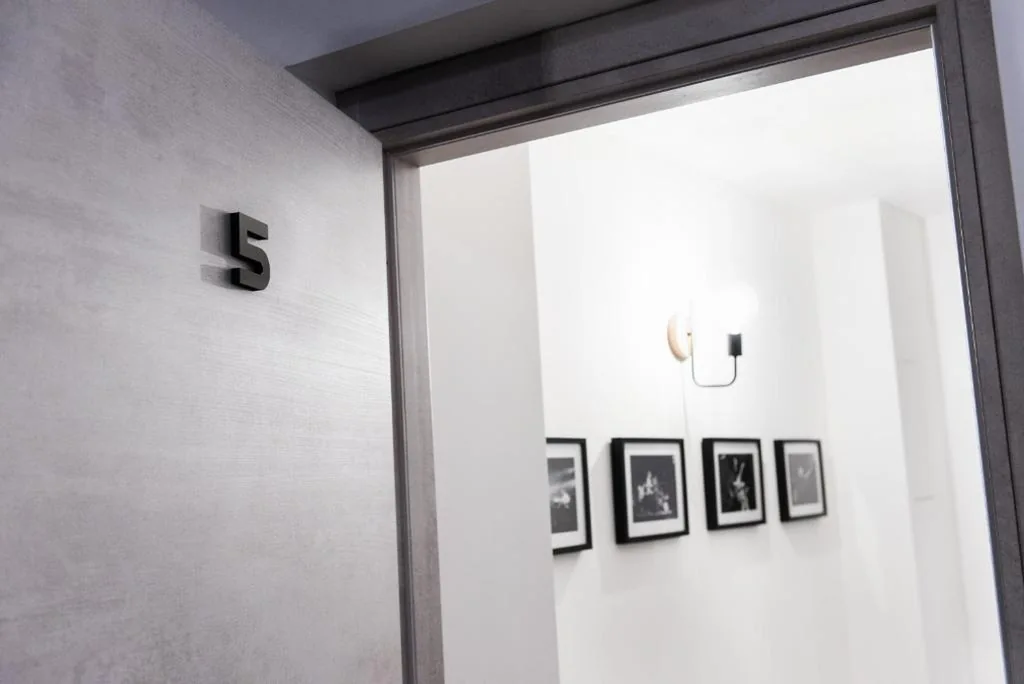 Ampia Camera Matrimoniale — COLOSSEUM MUSIC DESIGN Guest House