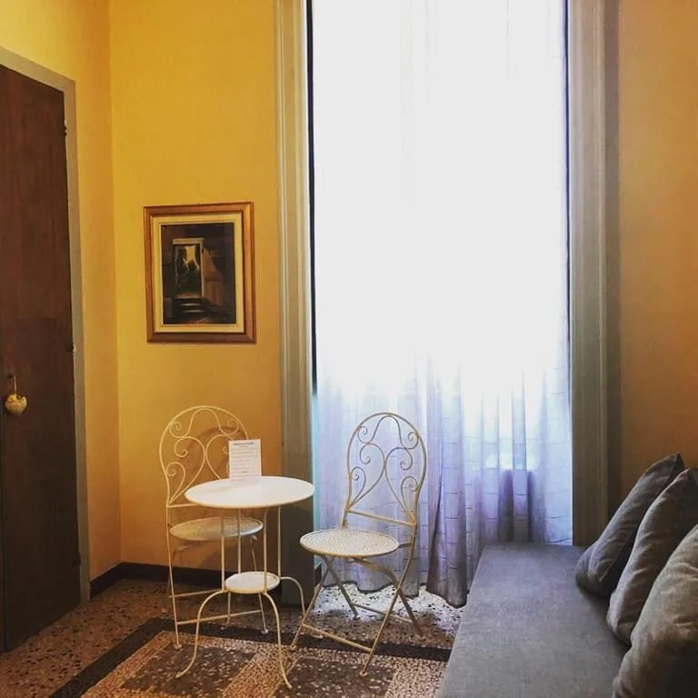 Ampia Camera Matrimoniale/Doppia con Letti Singoli — La terrazza San Salvario
