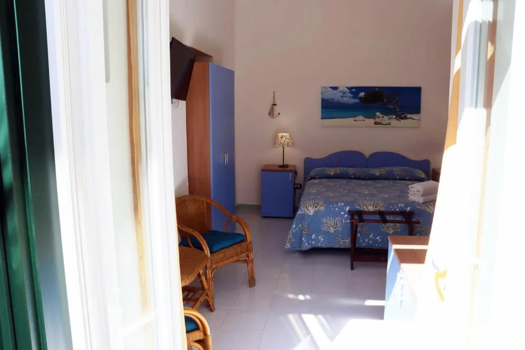 Large Double/Twin Room — Villa Ersilia