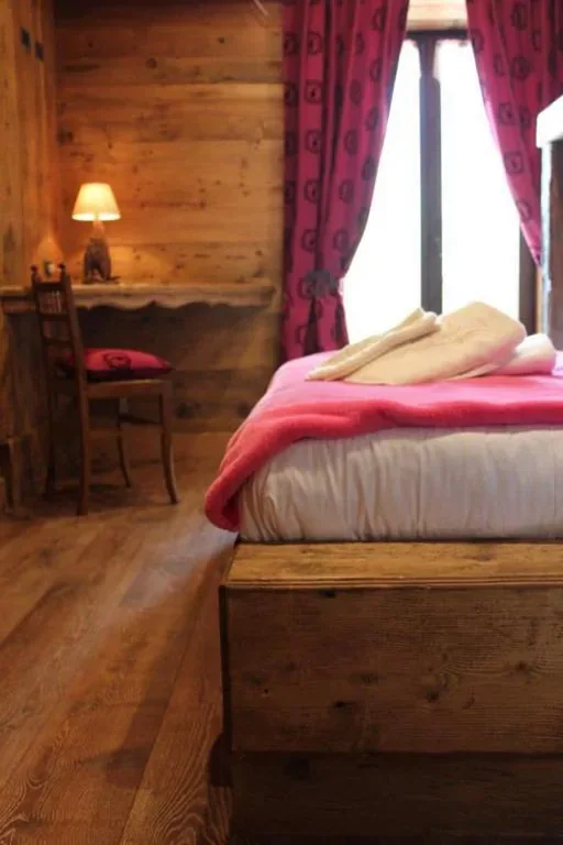 Ampia Camera Matrimoniale — FORESCH HUS CHAMBRES D’HOTES