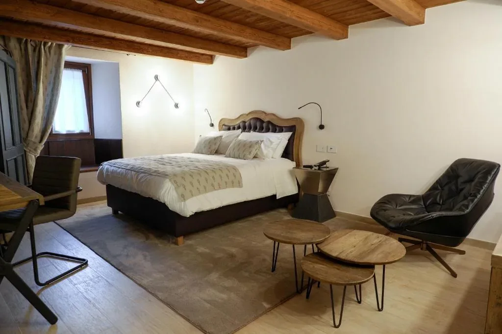 Large Double Room — Maison Bertin