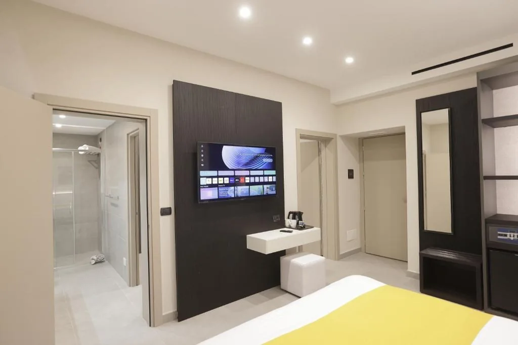 Large Double Room — Marina B&B Adults Only