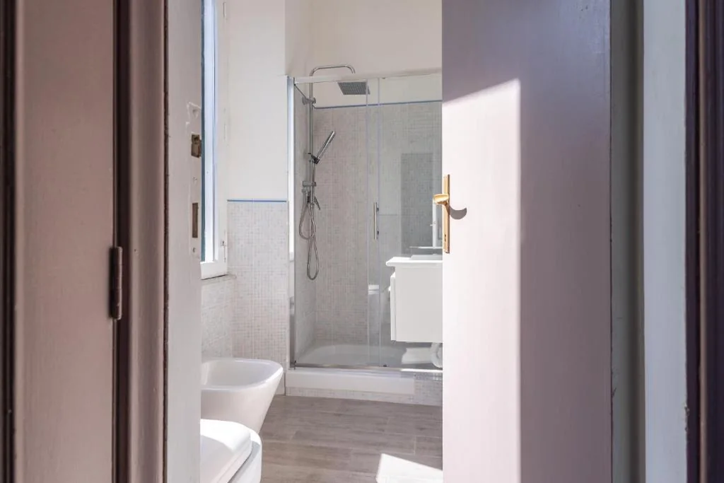 Large Double Room — Palazzo Dasso