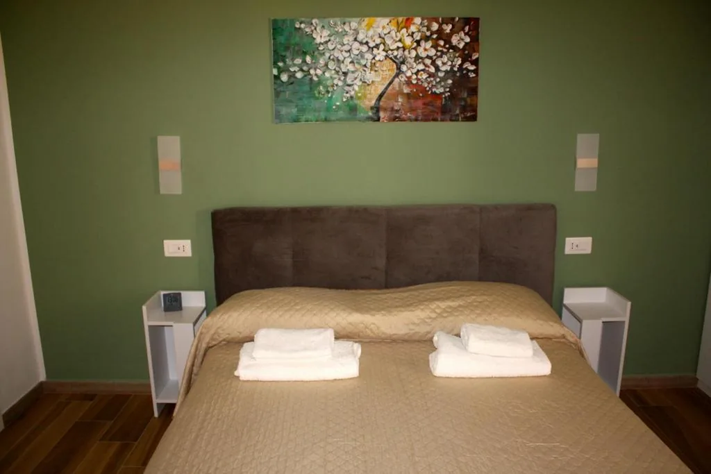 Large Double Room — Pleasant stays