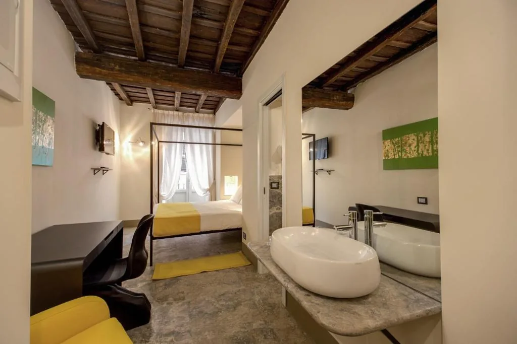 Ampia Camera Matrimoniale — Residenze Argileto