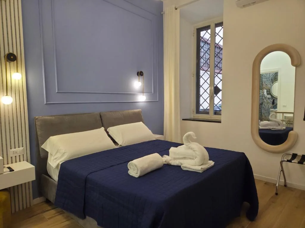 Large Double Room — Trastevere luxury suites