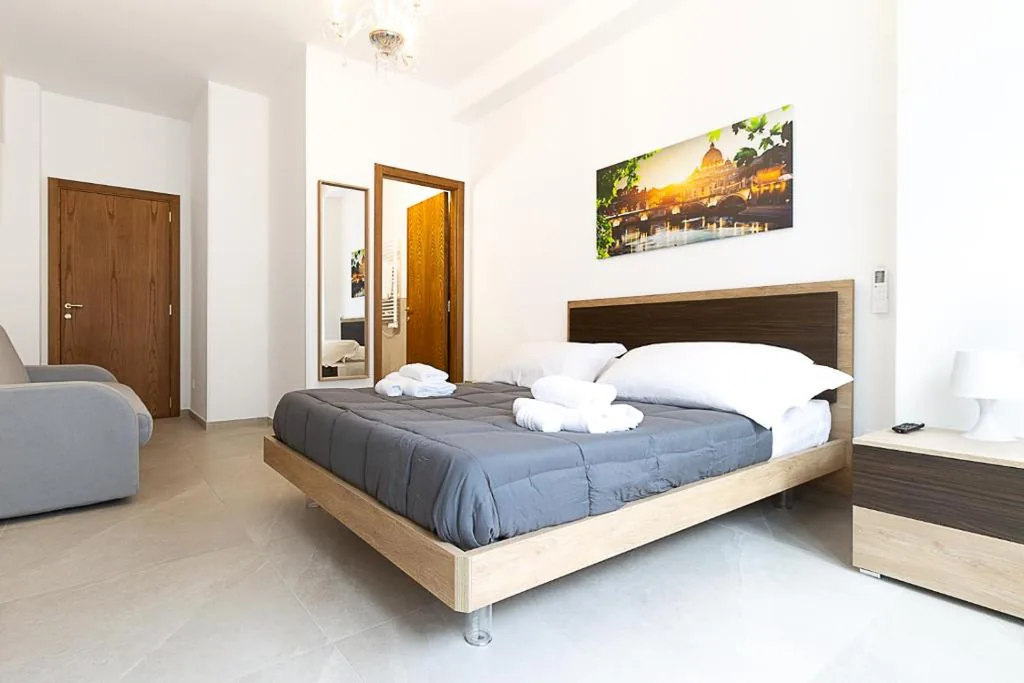 Ampia Camera Matrimoniale — Vatican Cipro Guest House