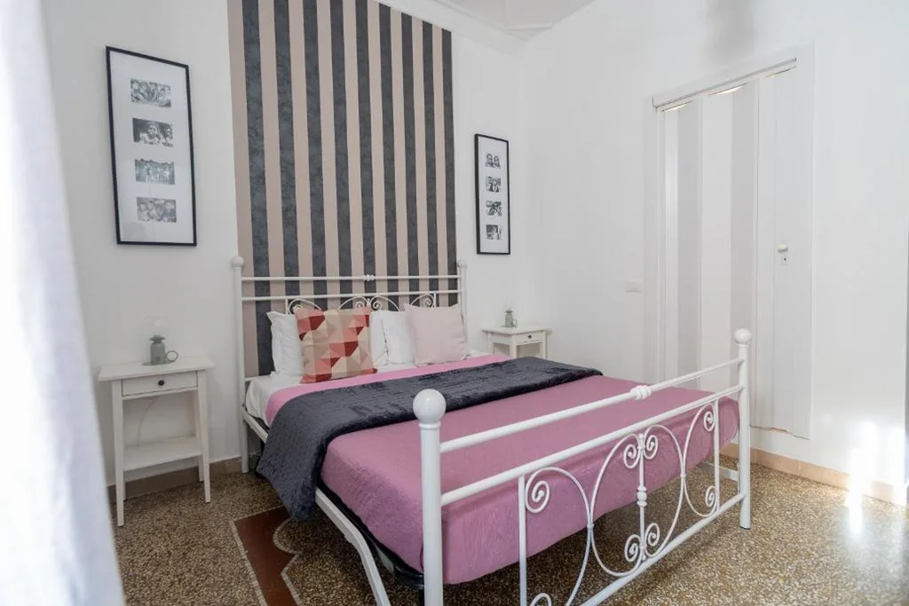 Spacious Double Room — Zaira b&b