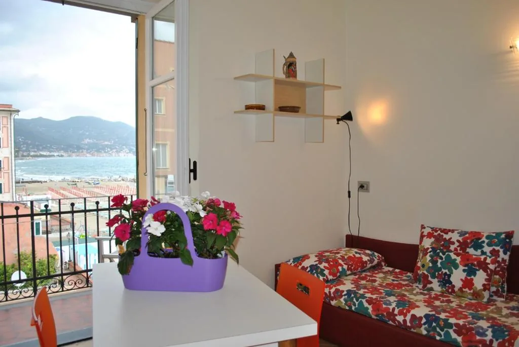 Ampio Appartamento con 1 Camera da Letto e Vista Mare — Hotel Residence Baiadelsole