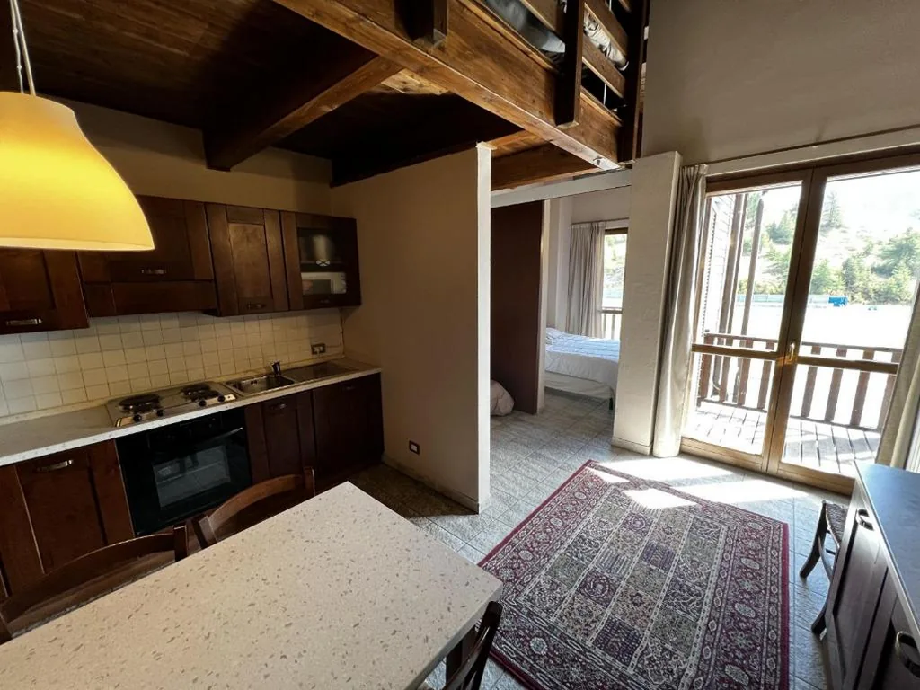Ampio Appartamento su 2 Livelli con 2 Camere da Letto, 2 Balconi e Vista Montagna — Chalet Edelweiss – Gruppo Estella Hotels