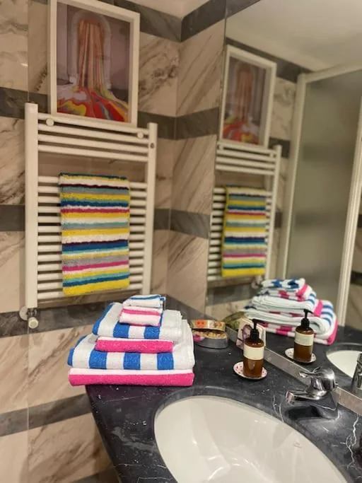Anna’s Crazy Place — foto 3