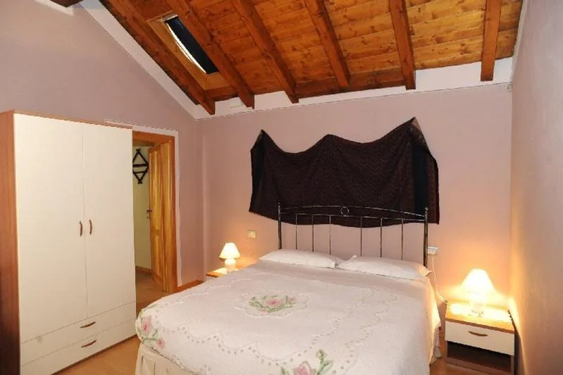 Appartamenti Vacanze e Camere Roccetta Fiorita — foto 4