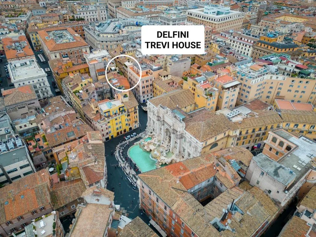 Two-Level Apartment — Delfini Trevi House