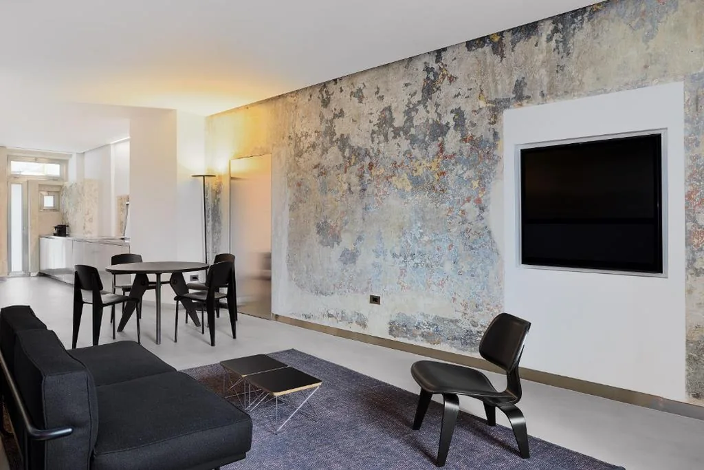 Penthouse Apartment — Rhinoceros