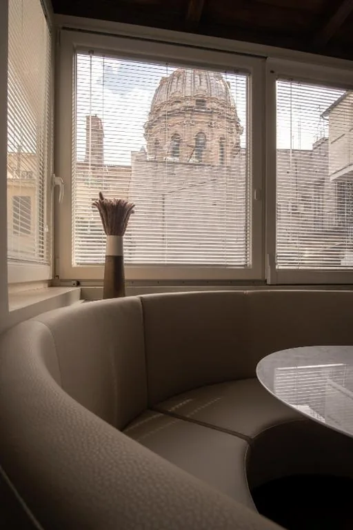 Penthouse Apartment — Smeraldo Townhouse