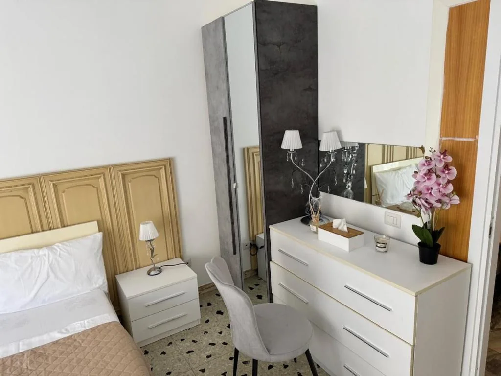 Apartment — C D Candia Apartment
