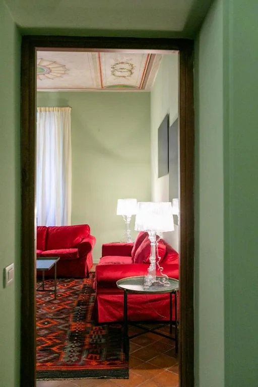 1-Bedroom Apartment (5 Adults) — Incentrum