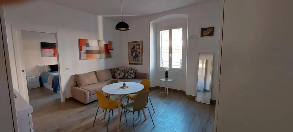 Appartamento con 1 Camera da Letto — Alba Roma Holiday Home