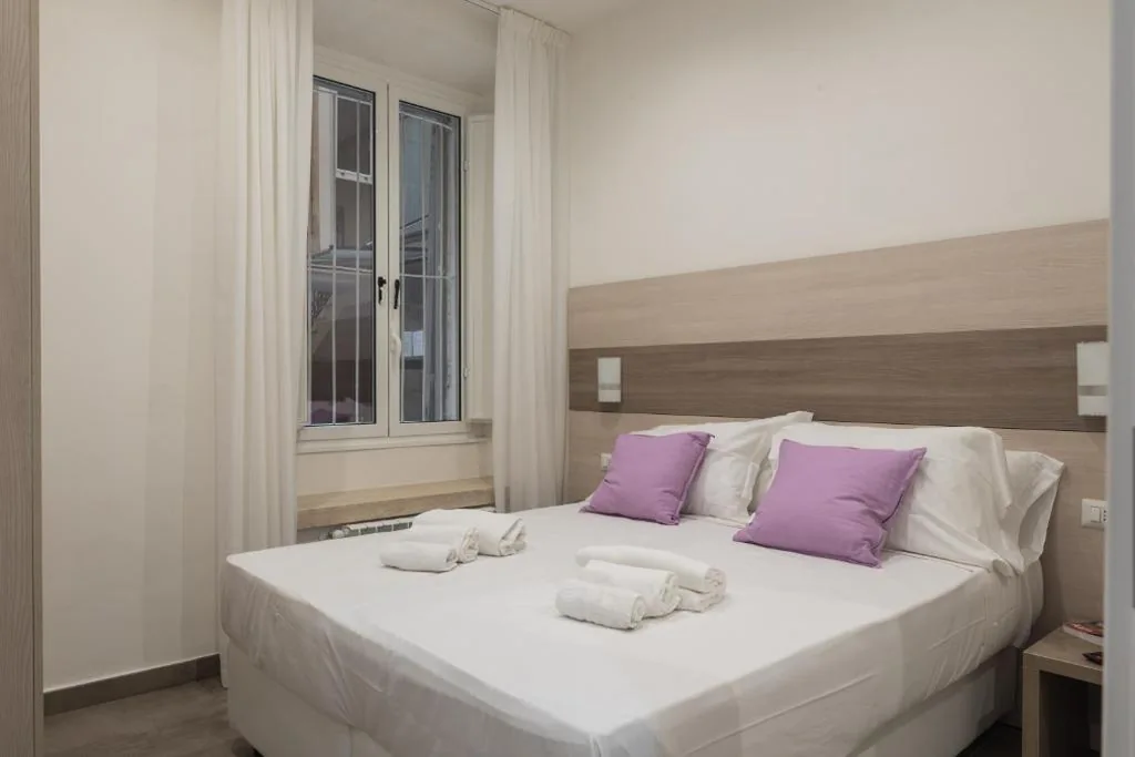 Appartamento con 1 Camera da Letto — Bed&BikeRome GIULIO CESARE