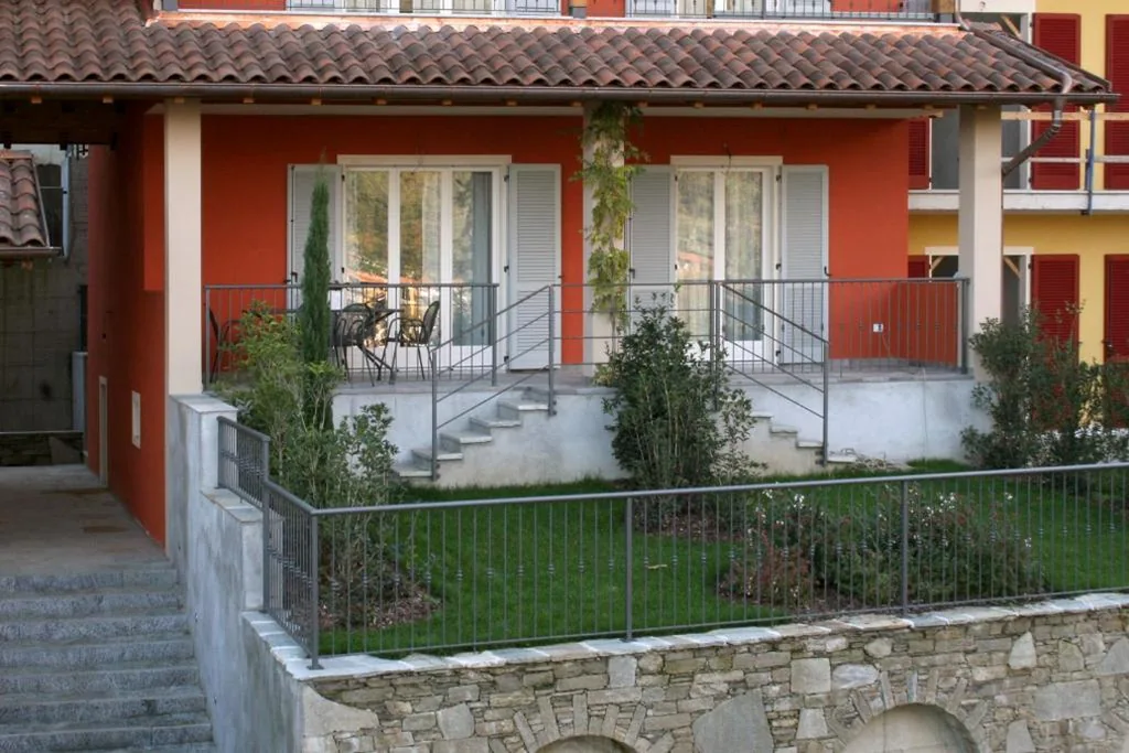 Appartamento con 1 Camera da Letto con Giardino Privato e Terrazza Vista Lago — Cascina nel Bosco