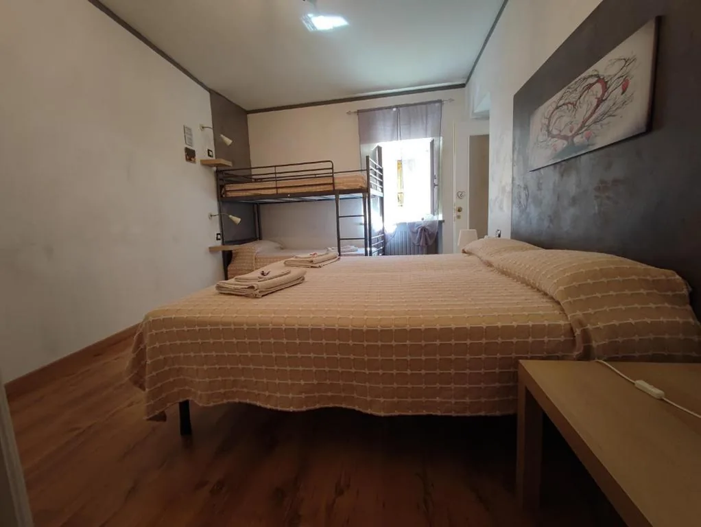 One-Bedroom Apartment with Balcony — Maison Manu