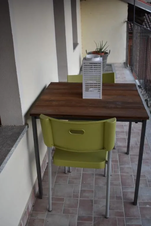 1-Bedroom Apartment with Lake View — AL30 Studios