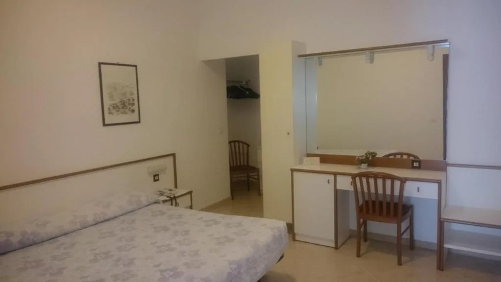 One-Bedroom Apartment — Hotel Liliana Andora citr 9006-0004